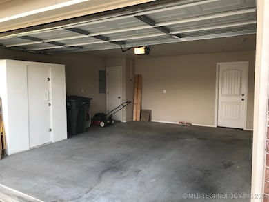 2108 S Russell St, Skiatook, OK 74070 - photo 7