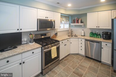 512 Violet Ct, Mount Laurel, NJ 08054 - photo 2