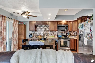 12_Kitchen
