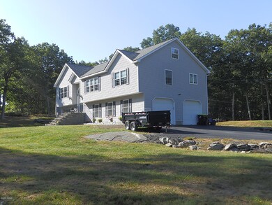 100 Elm Cove, Dingmans Ferry, PA 18328 - photo 5