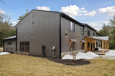 05-9330-E-56th-St-Newaygo-MI-49337-Windo