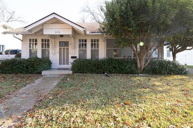 608 N Preston St, Ennis, TX 75119 - photo 2