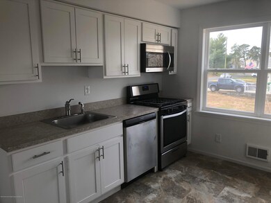 1201 Middlesex St, Toms River, NJ 08757 - photo 2