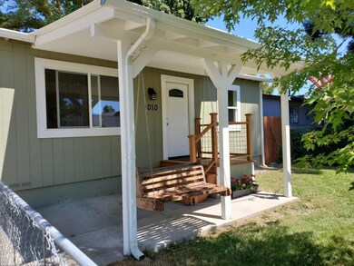 1010 SW Isham St, Grants Pass, OR 97526 - photo 4