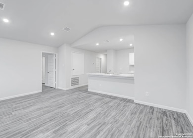 616 Mariposa Ln, Kenedy, TX 78119 - photo 3