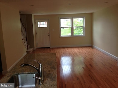 8667 Oak Rd, Parkville, MD 21234 - photo 3