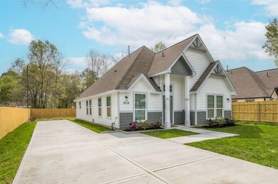 8018 Yoe St, Houston, TX 77078 - photo 4