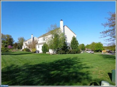 8 Bowman Ct, Royersford, PA 19468 - photo 3