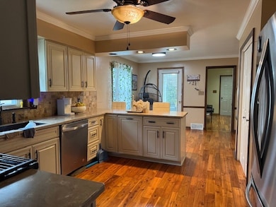 1520 Pasadena Dr, Erie, PA 16505 - photo 3