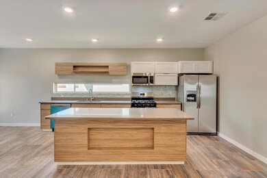 444 Deserts Dr, Socorro, TX 79927 - photo 4