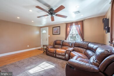 51 E School St, Hatfield, PA 19440 - photo 6