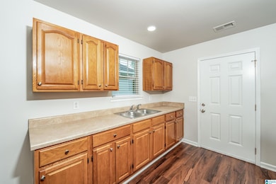 304 Creek Run Cir, Calera, AL 35040 - photo 6