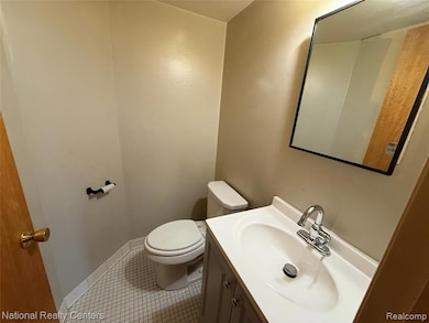 41846 Langley Dr, Sterling Heights, MI 48313 - photo 7