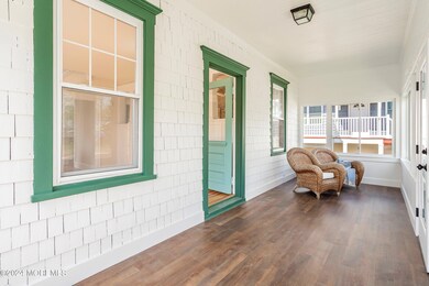 07-Porch 1B