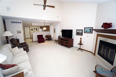 Great rm & Dining rm Combo