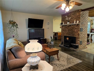 14317 N 920 Rd E, Fairmount, IL 61841 - photo 3