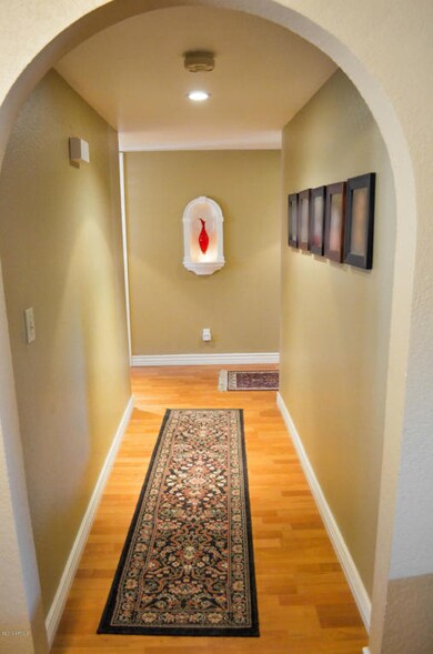 Hallway to bedrooms