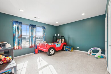 350 Snow Drop Ln, Elgin, IL 60124 - photo 2