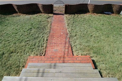 324 Forest Ave, Middletown, RI 02842 - photo 5