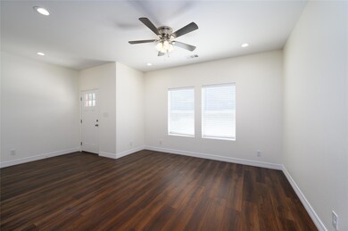 617 W Elm St, Denison, TX 75020 - photo 4