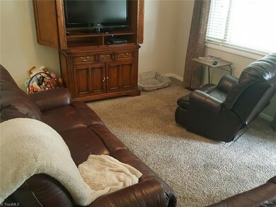 104 Lynn Dr, Archdale, NC 27263 - photo 4