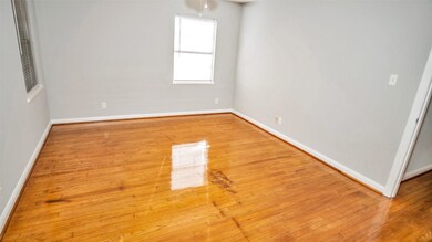 7743 Oak Vista St, Houston, TX 77087 - photo 5