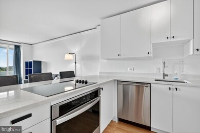 Chatham Condominiums unit 715, Arlington, VA 22203 - photo 7