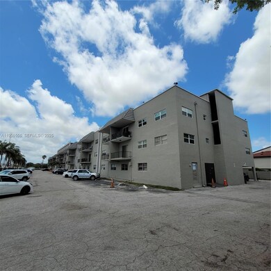 5100 SW 41st St unit 106, Hollywood, FL 33023 - photo 4