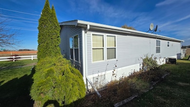 7171 W 60th St, Davenport, IA 52804 - photo 4