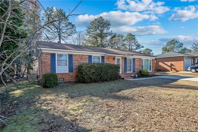 7579 Jennings Ln, Fayetteville, NC 28303 - photo 3