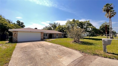 1073 Leeward Dr, Deltona, FL 32738 - photo 2