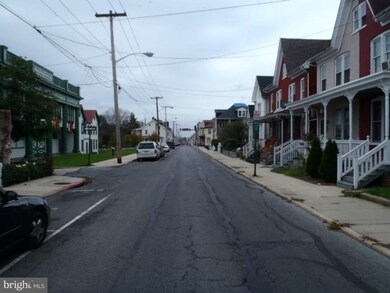 433 N Mulberry St, Hagerstown, MD 21740 - photo 2