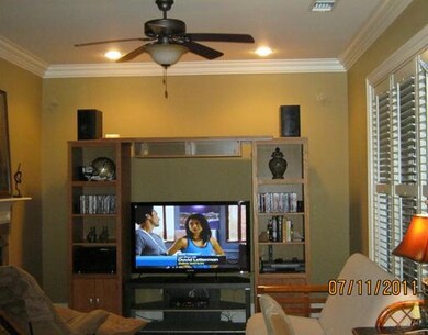 Den/Family/Great Room. Cozy Den