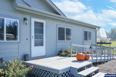 38733 Shady Oak Rd NE, Albany, OR 97322 - photo 3