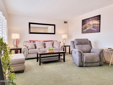 4136 W Seldon Ln, Phoenix, AZ 85051 - photo 5