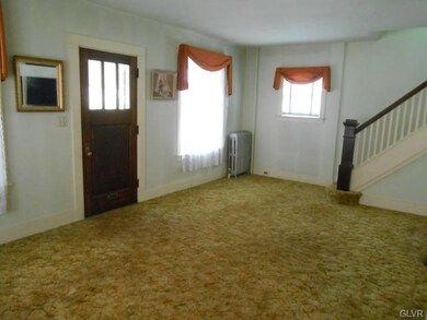 876 Cattell St, Easton, PA 18042 - photo 3