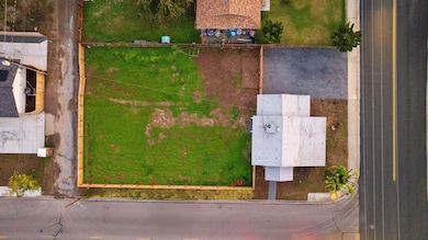 1175 W Maple St, Exeter, CA 93221 - photo 2