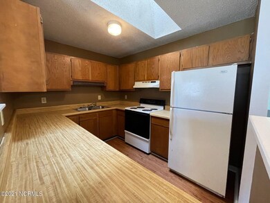 111 Marlene Dr, Jacksonville, NC 28546 - photo 2