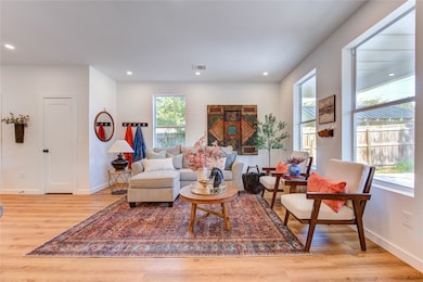 11 E Obryant St, Bellville, TX 77418 - photo 7