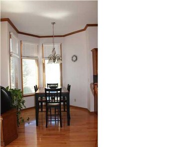 Bayed area for informal dining in the open kitchen