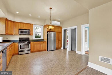 452 N Main St, Sellersville, PA 18960 - photo 5