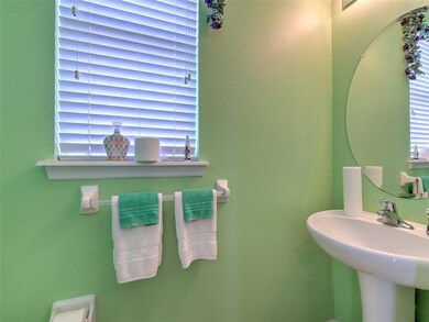 Downstairs 1/2 bath