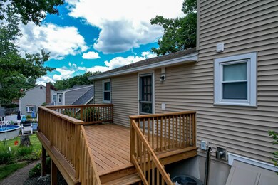 24 Nightingale Rd, Nashua, NH 03062 - photo 4