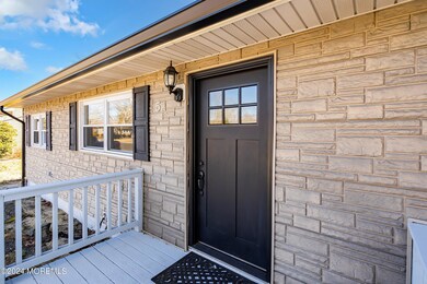 5 Hampton Rd, Howell, NJ 07731 - photo 4