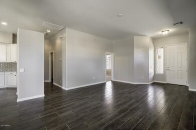 810 E Sheffield Ave Chandler-large-004-1