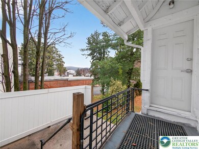 542 W Walnut St unit 1, Allentown, PA 18101 - photo 4