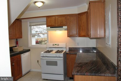 103 Courtney Dr, Manassas Park, VA 20111 - photo 6