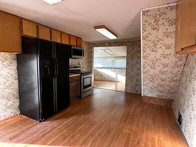 10815 Lower Huntington Rd, Roanoke, IN 46783 - photo 4