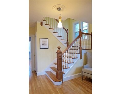 12 Lorette St, West Roxbury, MA 02132 - photo 6