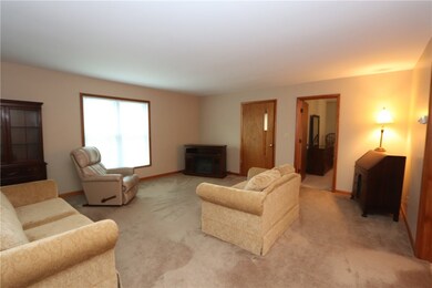 2617 Pine Ave, Mattoon, IL 61938 - photo 5